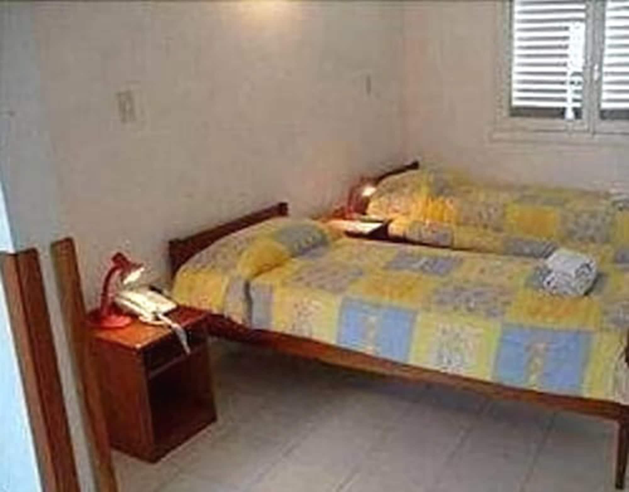 Hotel Palmas Del Sol Асунсион Екстериор снимка