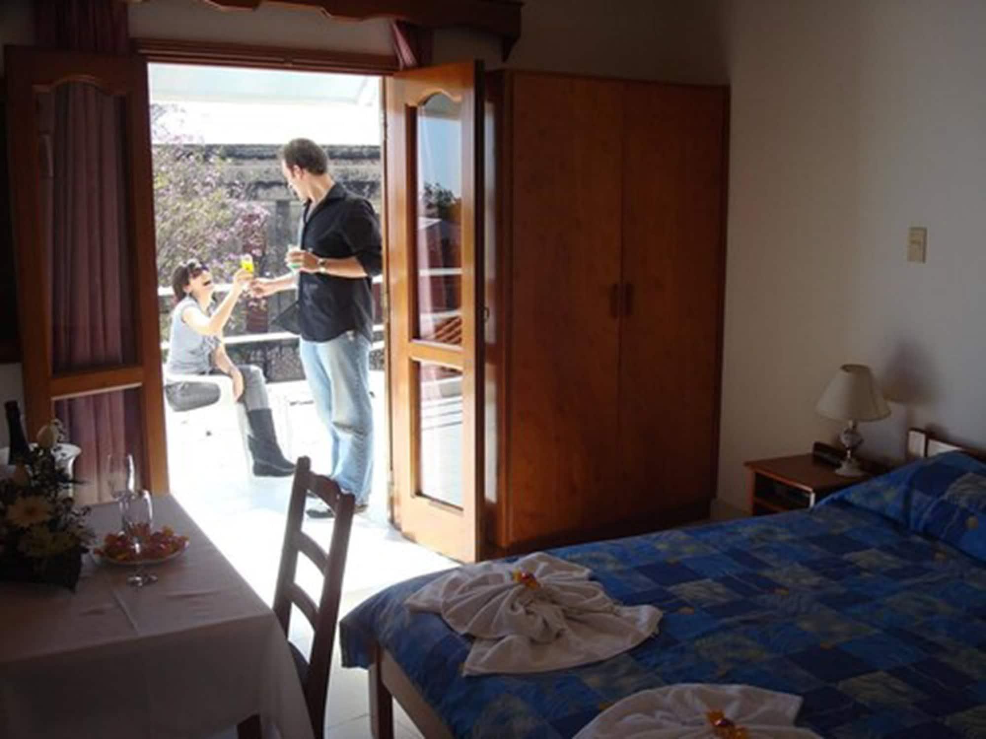 Hotel Palmas Del Sol Асунсион Екстериор снимка