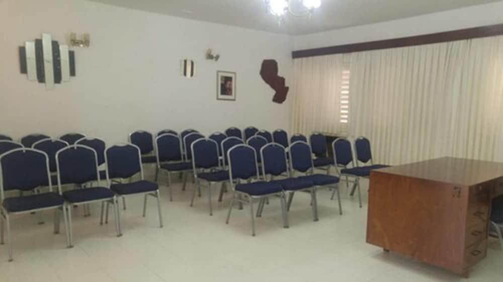 Hotel Palmas Del Sol Асунсион Екстериор снимка